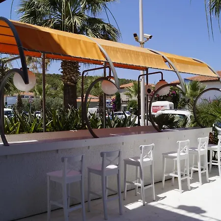 Apart Otel Marina Sahil Çeşme