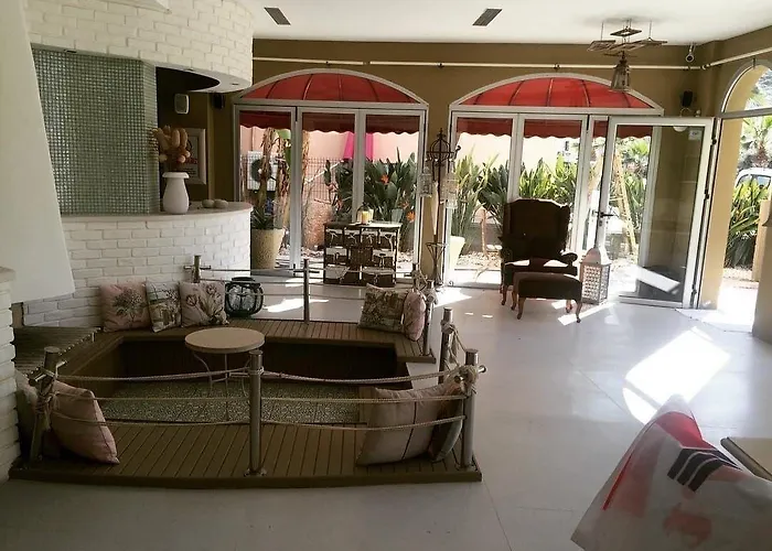 Apart-hotel Marina Sahil 3*