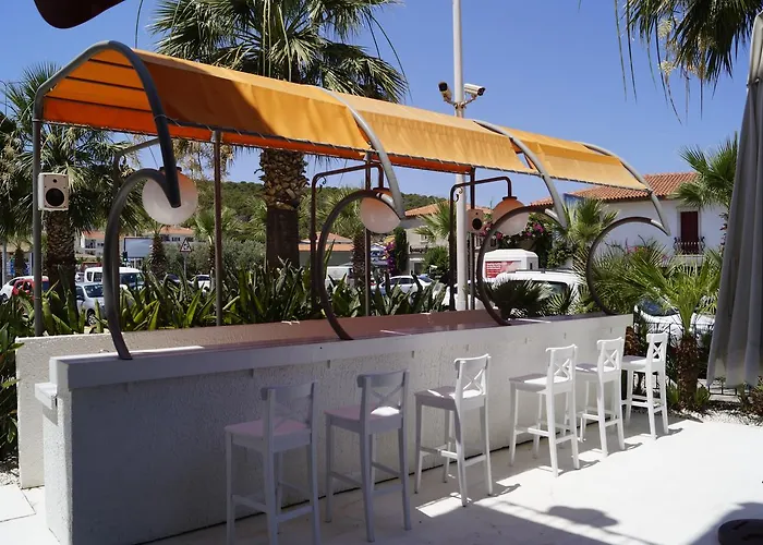 Apart Otel Marina Sahil Çeşme